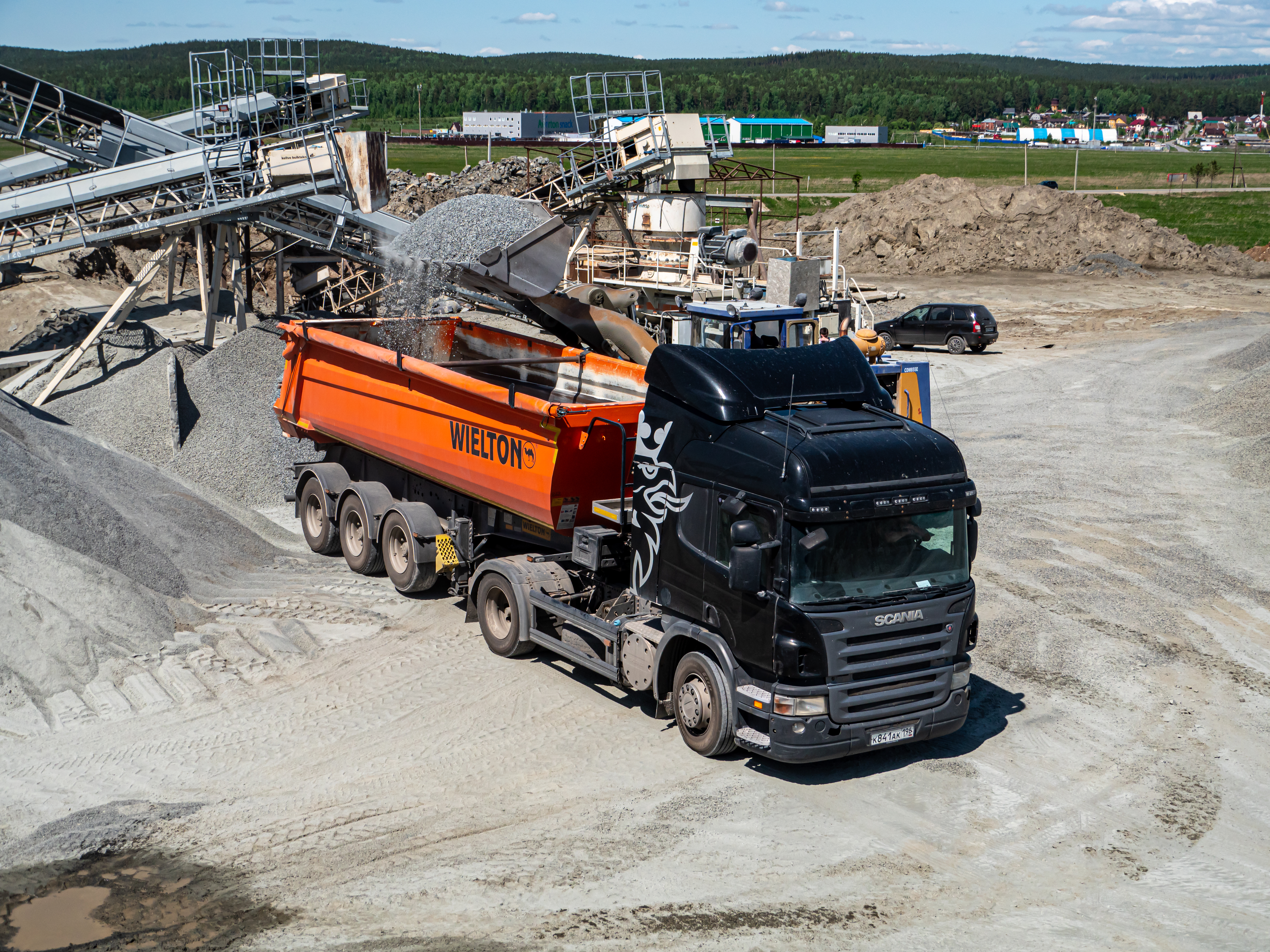 Доставка щебня фракции 5 20 в Екатеринбурге Доставка щебня фракции 5 20 в Екатеринбурге